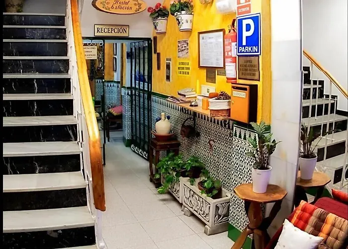 车站旅馆 *